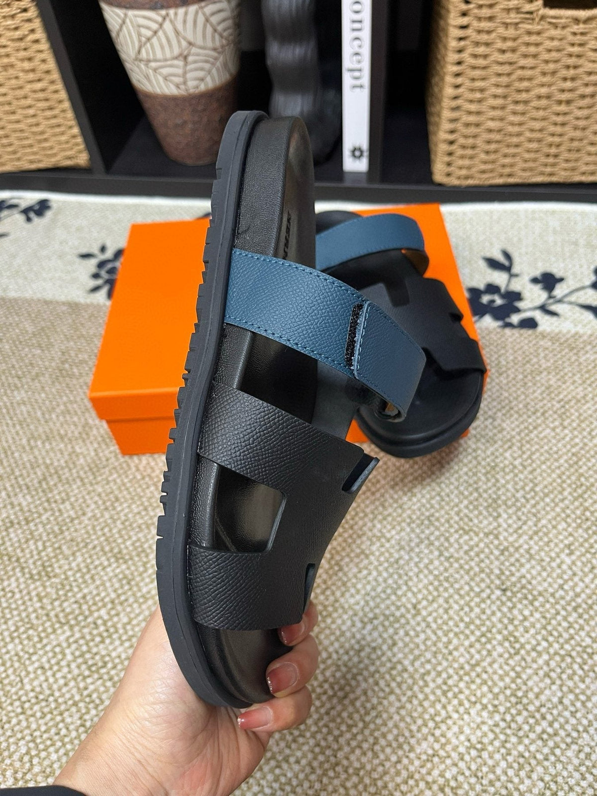 Hermès Men's Kazimir Slide Sandals - Black and Blue