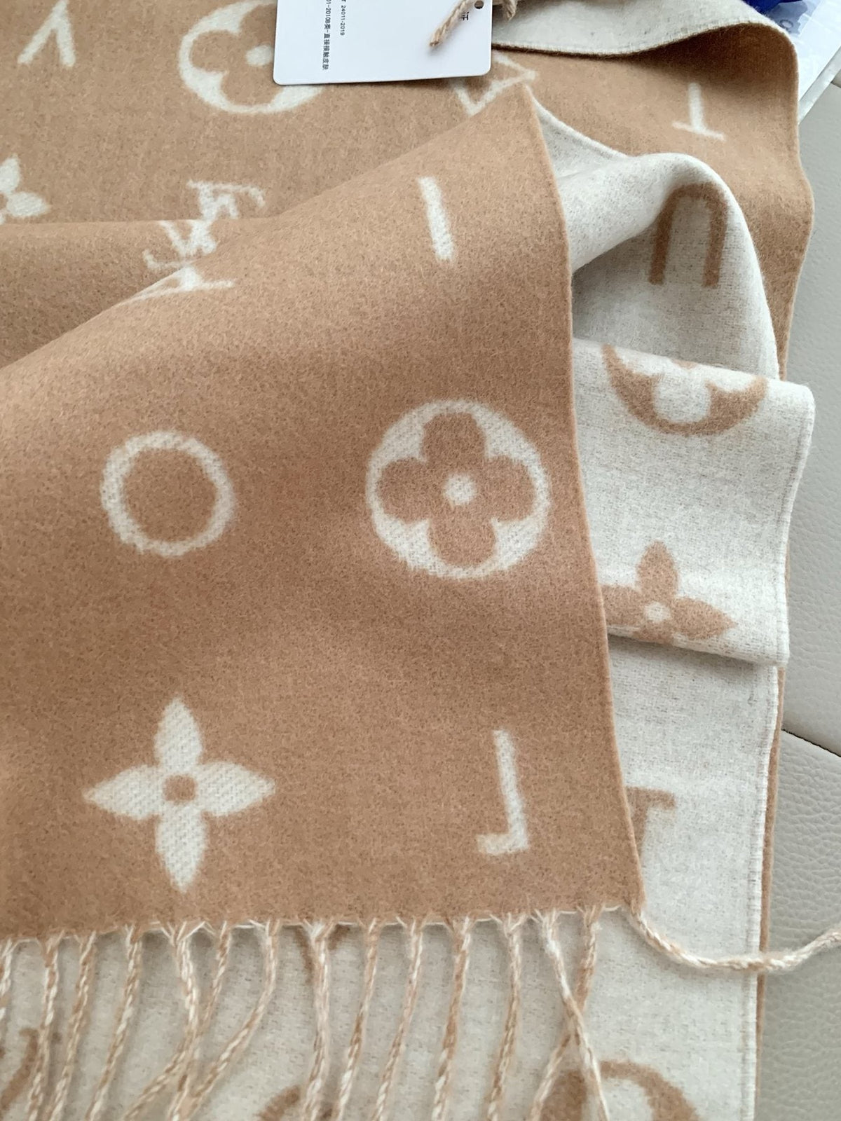 Louis Vuitton Reykjavik 2.0 Monogram Scarf