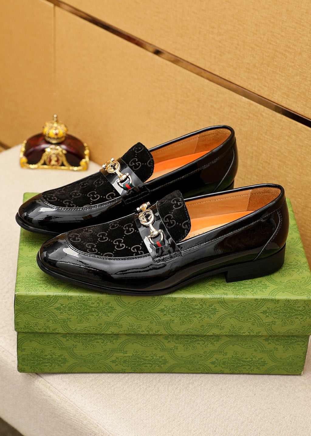 Gucci Patterned Metal Bit Loafers